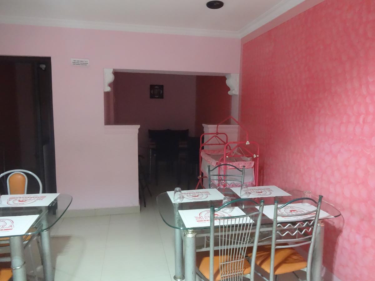 Hotel Mithila Eramalloor Екстериор снимка